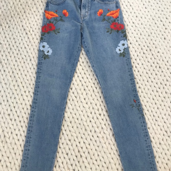NEW Levi's Limited Edition Poppy Embroidered Jeans 26 - Picture 12 of 13